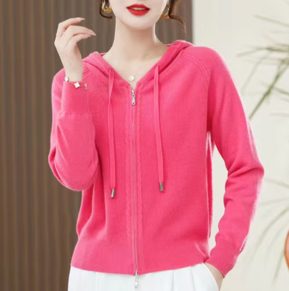 Belezza – Knitted Elegant Hoodie