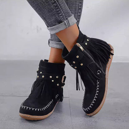 Vintage warm boots with fringes | Jannah