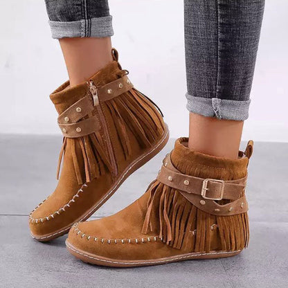 Vintage warm boots with fringes | Jannah