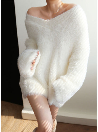 Belezza Fuzzy V-neck Sweater