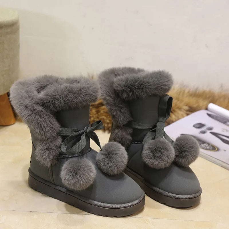 Belezza winter boots with pompom embellishment