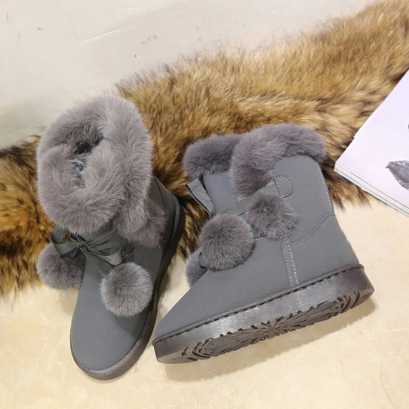 Belezza winter boots with pompom embellishment