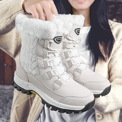 Classic Snow Boots | Yunaria