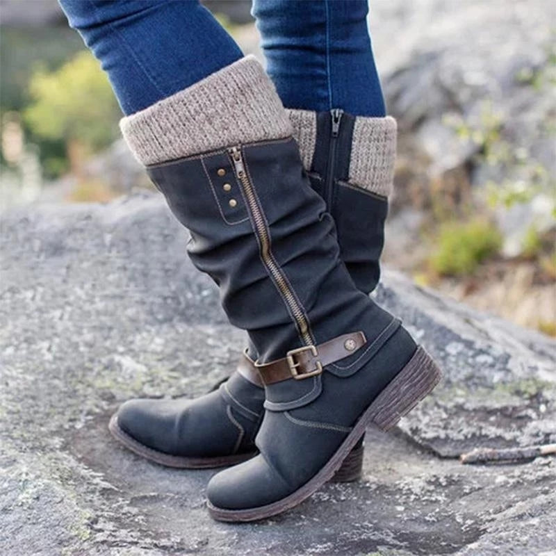 Foot-supporting boots with flat heel | Marchena