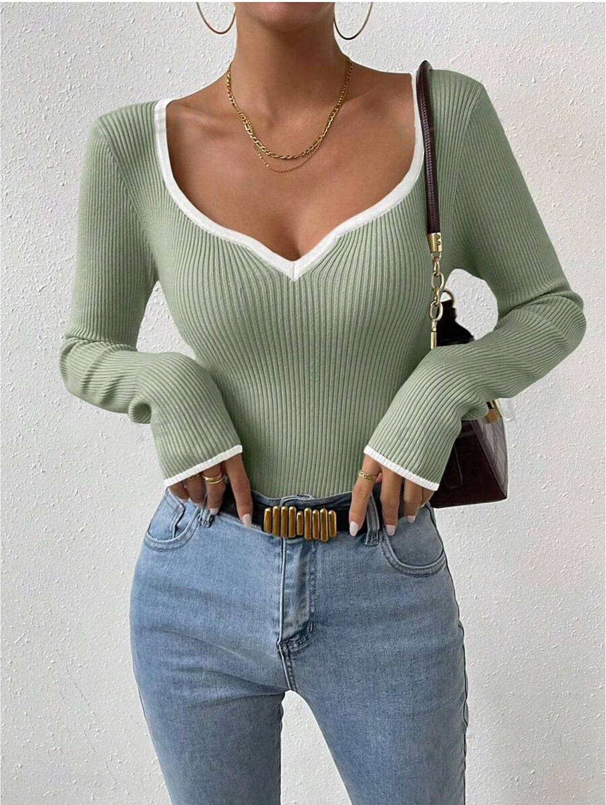 Belezza - Knitted Women's V-Neck Sweater