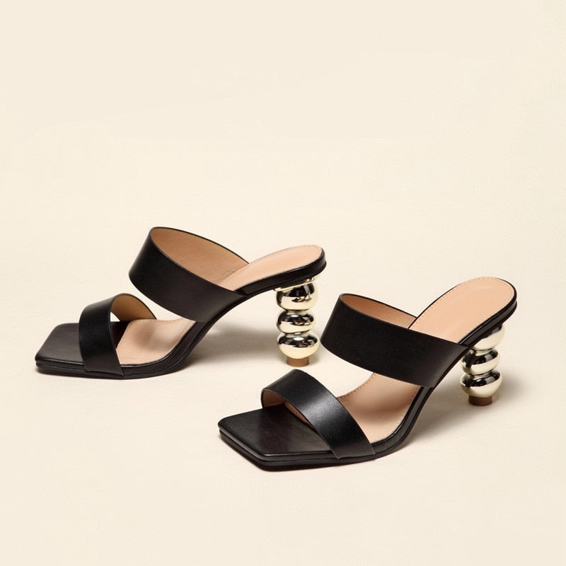 Belezza - Elegant sandals with heel and square toe