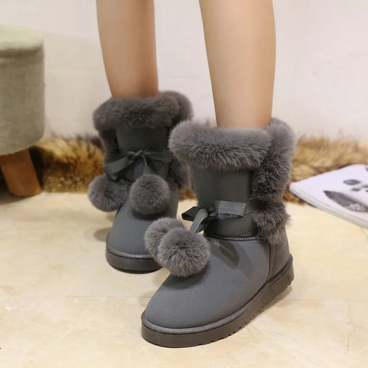 Belezza winter boots with pompom embellishment