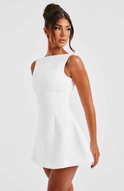 Belezza BACKLESS MINI DRESS - WHITE