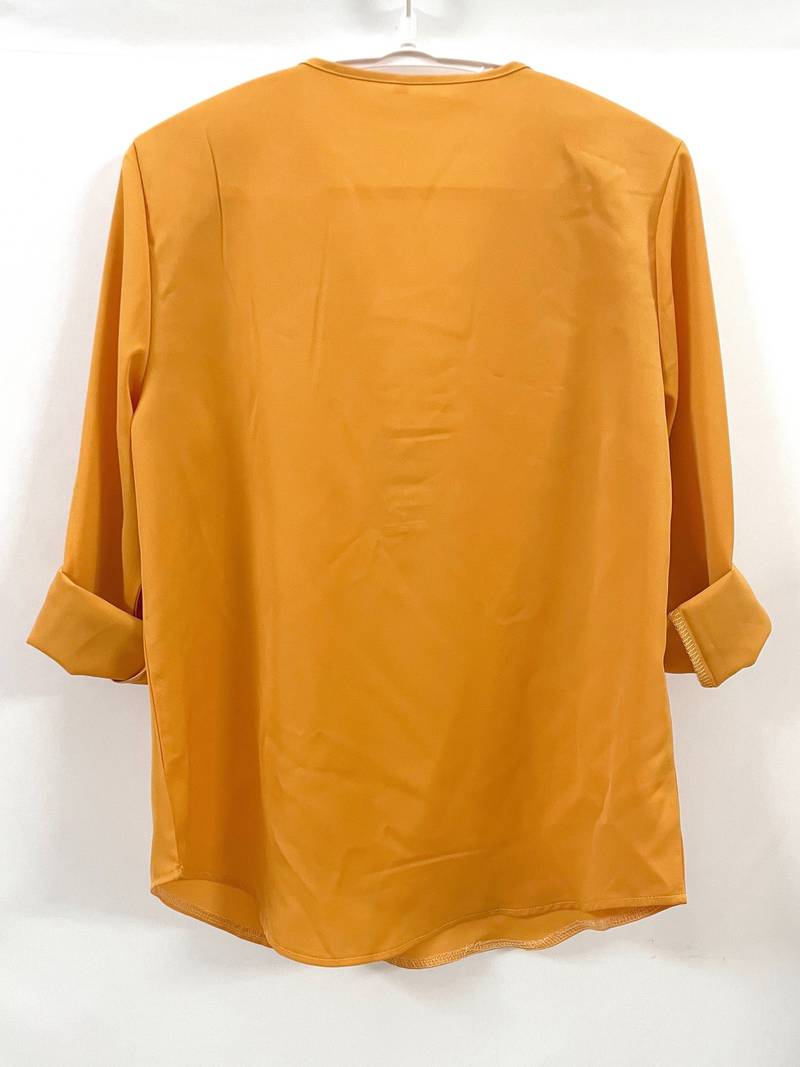 Belezza – casual, ruffled blouse with roll-up sleeves and half zip