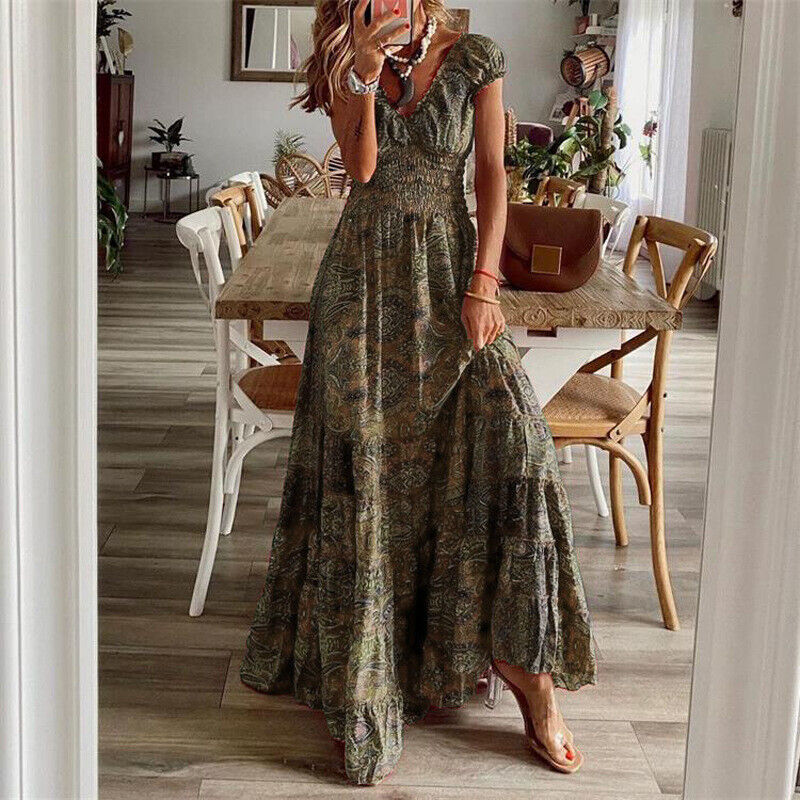 Belezza-hugging long dress in bohemian style